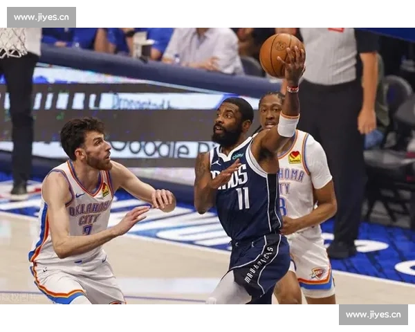 篮球赛场激情四溢 网络直播带你实时感受赛场氛围与精彩瞬间 - 副本